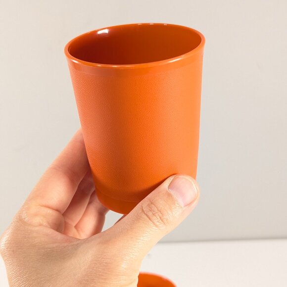 Orange Tupperware set of 4 short drinking cups, childrens tumblers - Picture 6 of 7